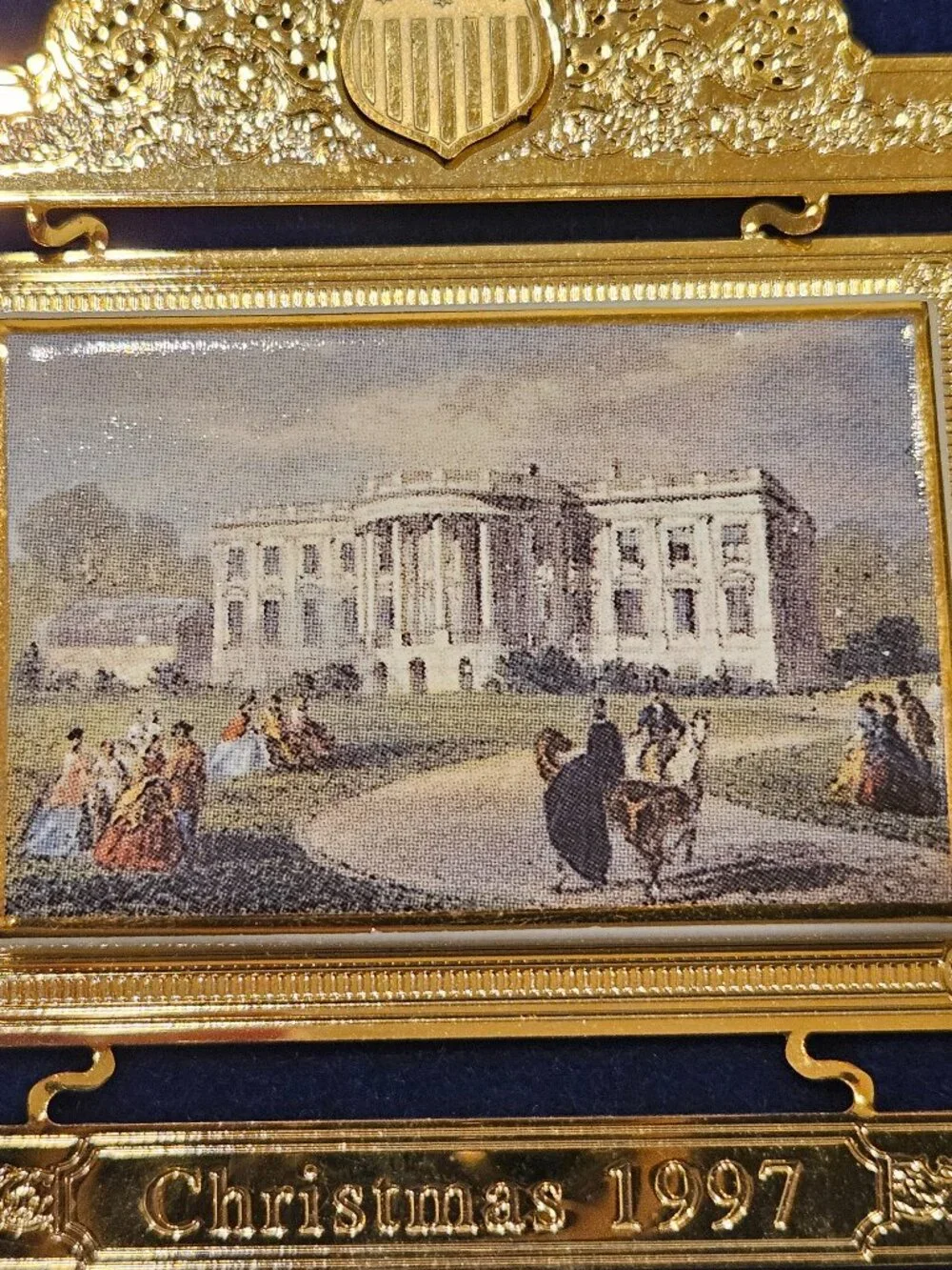 1997 THE WHITE HOUSE HISTORICAL ASSOCIATION CHRISTMAS HOLIDAY ANNUAL ORNAMENT